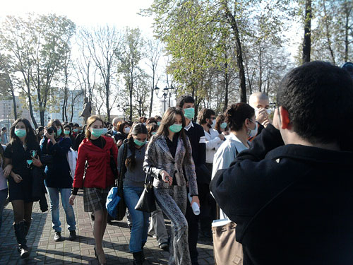  Акция протеста против выбросов "Электроцинка". Владикавказ, 28 октября 2009 года. Фото "Кавказского Узла"