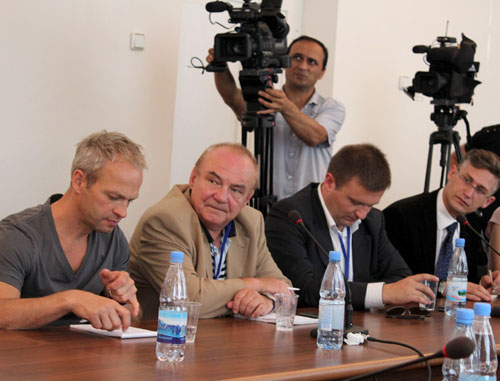 лены миссии наблюдателей европейских стран в Сухуме, Абхазия, 25 августа 2011 г. Фото "Кавказского узла"