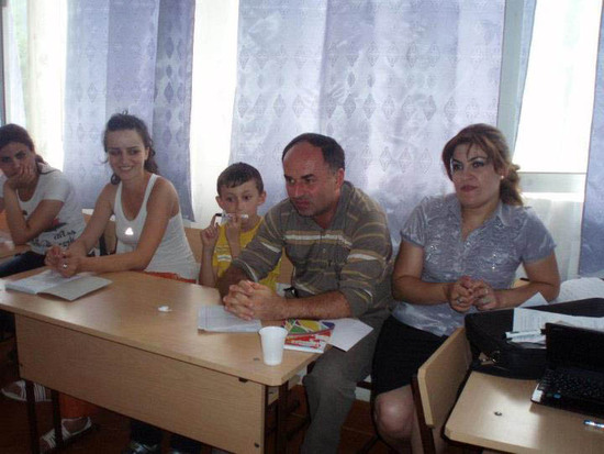 Армен, узнав, что мы едем в Гадрут, напросился с нами, чтобы участвовать на тренинге. Армен, узнав, что мы едем в Гадрут, напросился с нами, чтобы участвовать на тренинге.