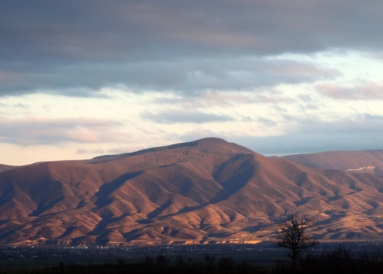 Возвращаюсь доморй, солнце уже садится... Возвращаюсь доморй, солнце уже садится...