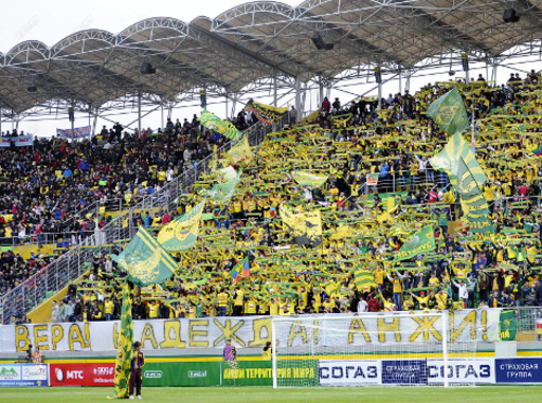 Трибуны "Анжи-Арены" во время матча "Анжи" -"Крылья Советов" 17 марта 2013 г. Фото пресс-службы ФК "Анжи", http://fc-anji.ru
