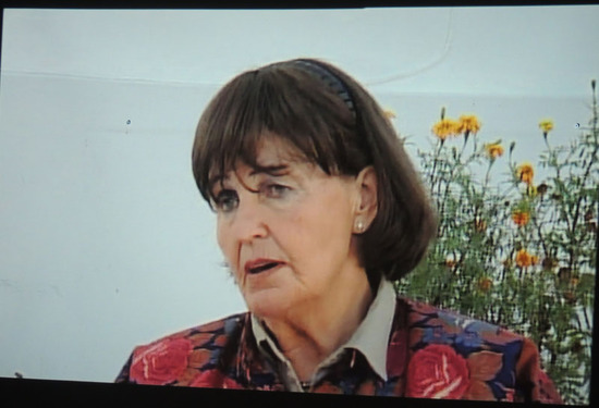 Кадр из фильма. Баронесса Керелейн Кокс вспоминает... Кадр из фильма. Баронесса Керелейн Кокс вспоминает...