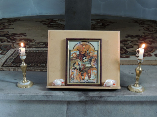 На алтаре мы зажгли свечи... На алтаре мы зажгли свечи...