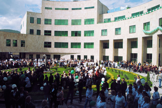 Открытие нового медицинского центра. Открытие нового медицинского центра.