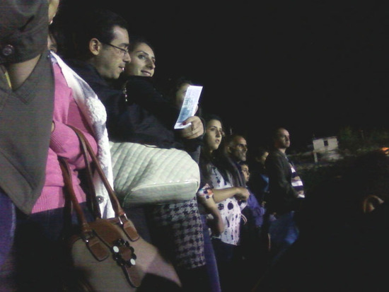 Молодые ждут своего выигрыша... Молодые ждут своего выигрыша...