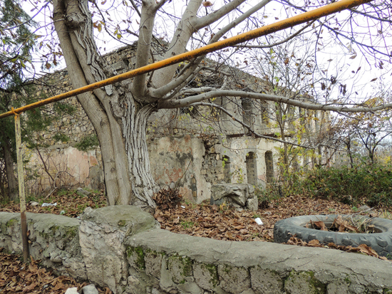 Последствия войны - разрушенные дома. "Кавказский Узел" Последствия войны - разрушенные дома. "Кавказский Узел"