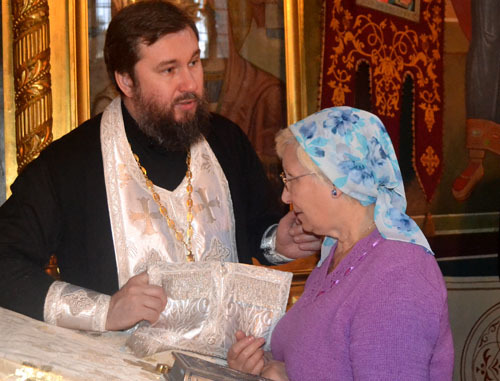 Рождественское богослужение в соборе Михаила Архангела. Сочи, 7 января 2014 г. Фото Светланы Кравченко для "Кавказского узла"