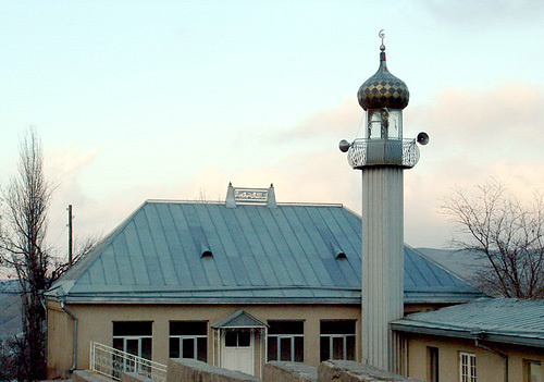 Дагестан, Буйнакский район, мечеть в селе Буглен. Фото с сайта www.buynaksk.com