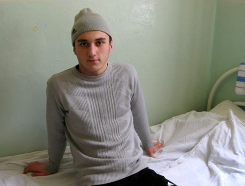 Шарвили Рамазанов в больнице. Январь 2012 г. Фото Закира Магомедова, http://wordyou.ru/v-rossii/moya-miliciya-menya-tebya-vsex.html