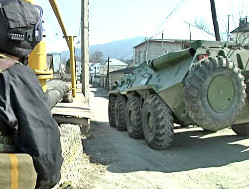 Во время спецоперации. Нальчик, 4 апреля 2012 года. Фото http://www.nak.fsb.ru