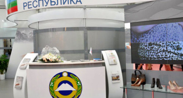 Проект обувной фабрики "Обувь России" представлен Карачаево-Черкеской республикой на XI Международном инвестиционном форуме «Сочи 2012». Сочи, 22 сентября 2012 г. Фото http://kchr.info 

