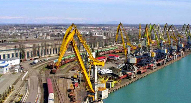 Порт Поти в Грузии. Фото http://news.am
