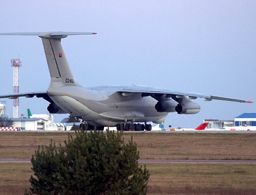 Самолет Ил-76. Фото:  Dmitry Karpezo, http://spotters.net.ua 