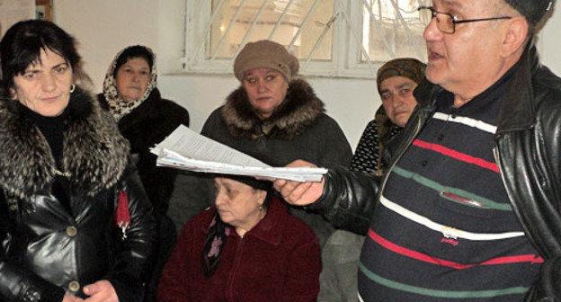 «Чернобыльцы» КБР решили отложить проведение протестных акций до окончания следственной проверки. Кабардино-Балкария, февраль 2013 г. Фото Луизы Оразаевой для "Кавказского узла"