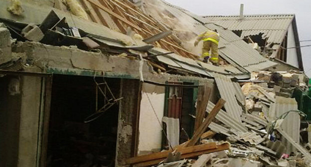 Последствия взрыва бытового газа в частном домовладении в селе Дружба Каякентского района Дагестана. 13 февраля 2013 г. Фото пресс-службы ГУ МЧС по Республике Дагестан, 05.mchs.gov.ru