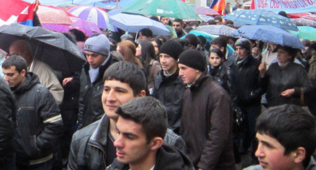 Шествие по случаю 25-летия национально-освободительного движения Нагорного Карабаха. Степанакерт, 13 февраля 2013 г. Фото Алвард Григорян для "Кавказского узла"