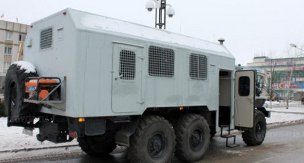 Меры безопасности во время несанкционированного митинга в Невинномысске. Декабрь 2012 г. Фото: Александр Мащенко, "Ставропольская правда", http://www.stapravda.ru