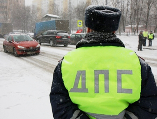 Сотрудник ДПС. Фото пресс-службы МВД КБР, http://07.mvd.ru