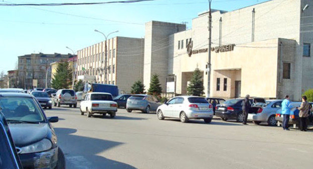 Улица поселка Яблоновский Тахтамукайского района Республики Адыгея. Фото EdificeR, http://ru.wikipedia.org