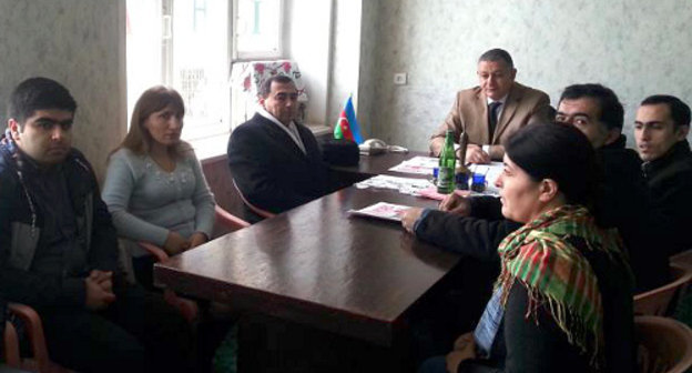 Встреча в Центре курдской культуры "Ронаи", Баку, февраль 2013 г. Фото: ИА "Фират", http://www.anf.bz