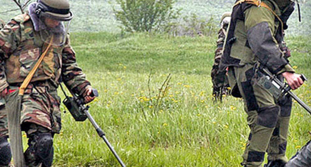 Разминирование. Фото: Информационное агентство «ФедералПресс», http://fedpress.ru