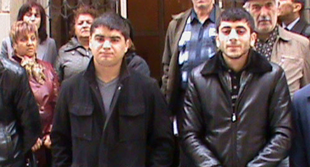 Акция в защиту прав редактора газеты "Толыши садо" Гилала Мамедова. Баку, 13 марта 2013 г. Фото Парваны Байрамаловой для "Кавказского узла"