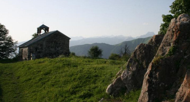 Южная Осетия, Цхинвальский район, храм Святого Георгия у села Джер. Фото: ИА "Рес"/Лана Парастаева, http://cominf.org