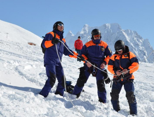 Спасатели Карачаево-Черкесии. Фото:  пресс-служба ГУ МЧС России по Карачаево-Черкесской Республике, www.09.mchs.gov.ru