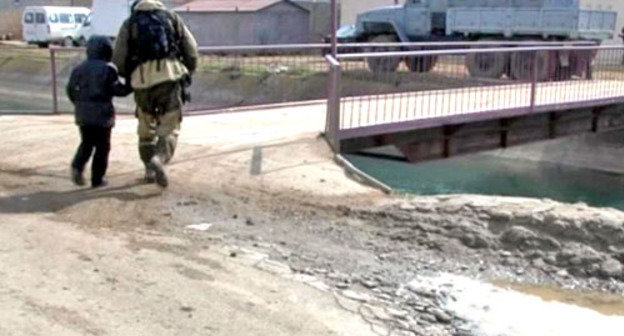 Спецоперация в поселке Семендер в Махачкале. 20 марта 2013 г. Фото http://nak.fsb.ru/