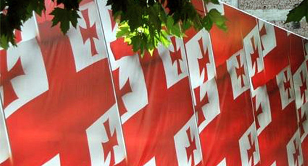 Флаги Грузии. Фото: miss_rubov, http://www.flickr.com/photos/90126577@N00/1195555325