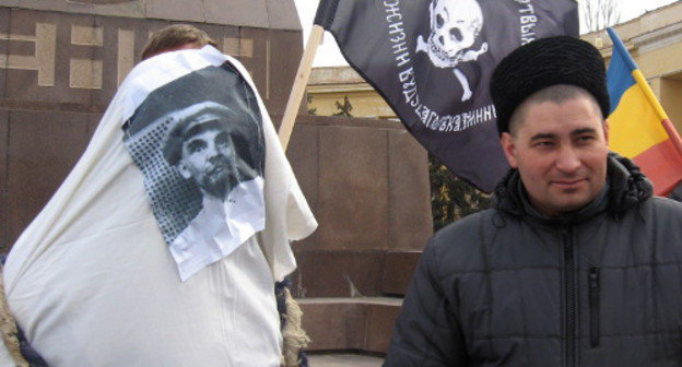 Митинг с требованием переименования площади Ленина. Волгоград, 23 марта 2013 г. Фото Вячеслава Ященко для "Кавказского узла"