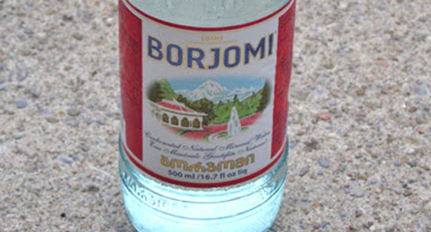 Бутылка "Боржоми". Фото http://www.yuga.ru/
