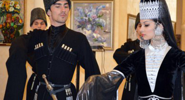 Открытие выставки "Традиционная культура адыгов". Сочи, 15 марта 2013 г. Фото Анзора Нибо, Natpress.ru