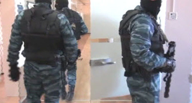 Обыск в центральном офисе ОАО «Курорты Северного Кавказа» на улице Пречистенка. Москва, 16 апреля 2013 г. Фото: Пресс-служба ГУЭБиПК МВД России