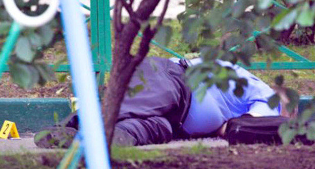 На месте убийства Юрия Буданова. Москва, 10 июня 2011 г. Фото: Yuri Timofeyev (RFE/RL)