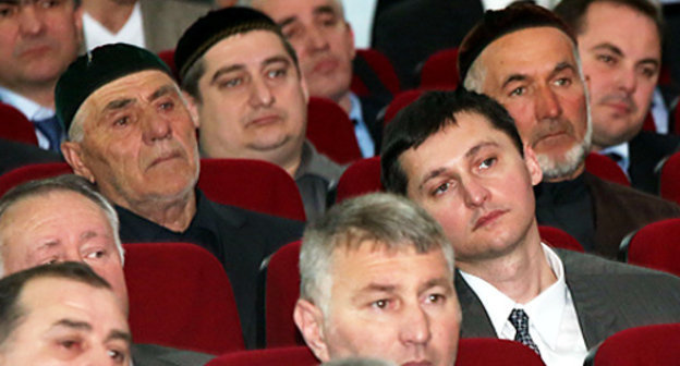 На съезде народа Ингушетии в Нестеровском 20 апреля 2013 г. Фото: http://www.ingushetia.ru