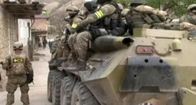 Сотрудники правоохранительных органов. Фото http://www.nak.fsb.ru/