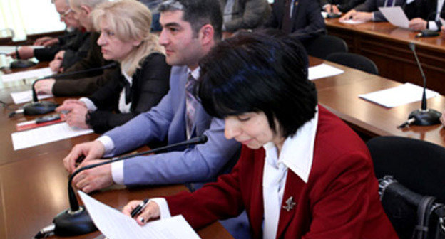 Очередная сессия Совета старейшин Еревана. Фото: http://www.yerevan.am/
