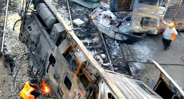 На месте аварии на железнодорожной станции Белая Калитва. Ростовская область, 10 мая 2013 г. Фото с сайта Kalitva.ru