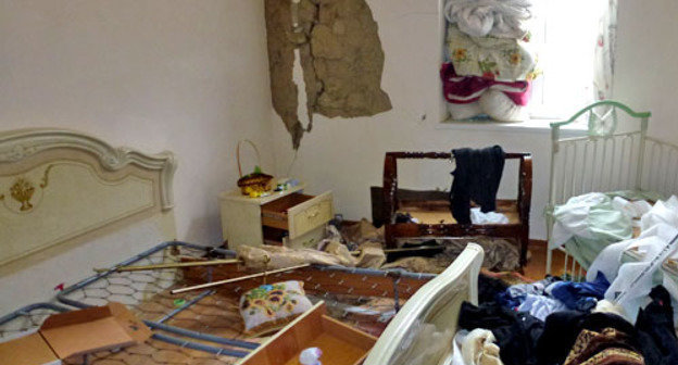 В одном из домов в селении Гимры после спецоперации. Дагестан, 10 мая 2013 г. Фото Ахмеда Магомедова для "Кавказского узла"