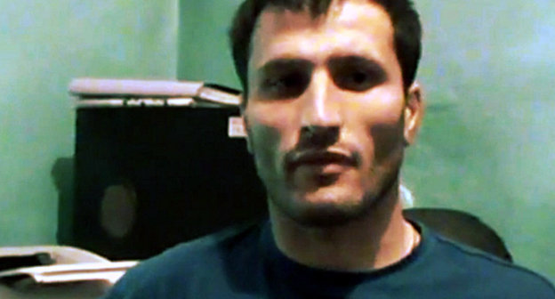 Владелец цеха по обработке камня Магомедшапи Магомедов. Дагестан, Левашинский район, селение Мекеги, 14 мая 2013 г. Кадр из видеорепортажа "Кавказского узла