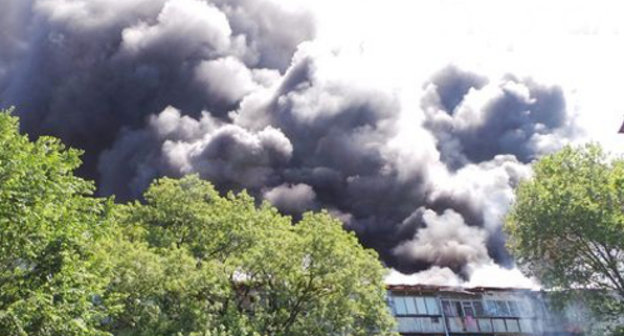 Пожар в пятиэтажном доме на улице Чехова. Сочи, 22 мая 2013 г. Фото: http://maks-portal.ru