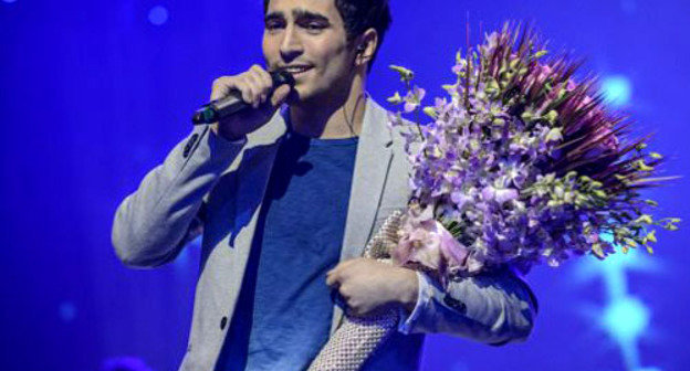 Фарид Мамедов во время выступления на «Евровидении-2013». Мальме, май 2013 г. Фото http://www.1news.az