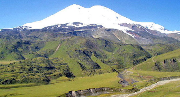 Эльбрус, КБР. Фото: Александр Сорель, http://ru.wikipedia.org/