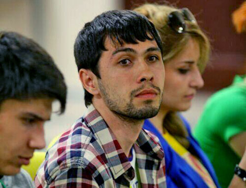 Один из организаторов акции "Реальное добро" Нурлан Алиев. Фото https://twitter.com/nurlan_aliev/media/grid Один из организаторов акции "Реальное добро" Нурлан Алиев. Фото https://twitter.com/nurlan_aliev/media/grid