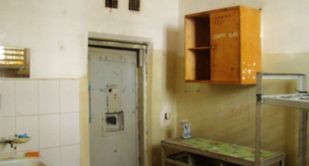 Тюремная камера в старом режимном корпусе СИЗО Нальчика. 2011 г. Фото: http://www.07.fsin.su