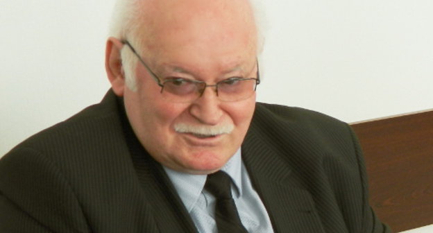 Один из организаторов Всемирного Черкесского форума в Нальчике, член исполкома Международной черкесской ассоциации, тхамада общественной организации "Адыгэ хасэ" Мухамед Хафицэ. Фото пресс-службы ГУ МВД по КБР, http://07.mvd.ru