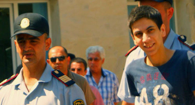 Активист партии Народного фронта Азербайджана Дашгын Меликов. Фото: Beyim Hesenli, http://beyimhasanli.wordpress.com/