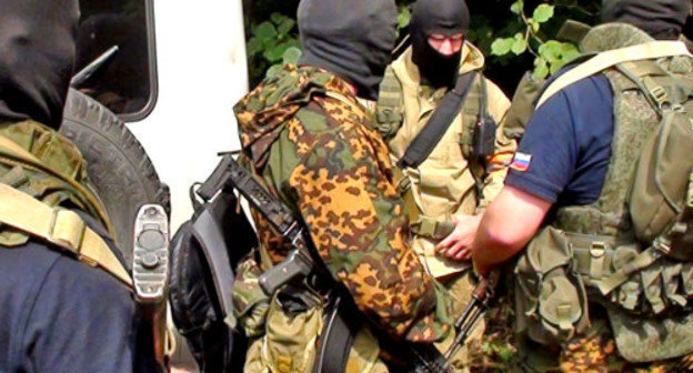 Сотрудники правоохранительных органов. Фото пресс-службы МВД по КБР