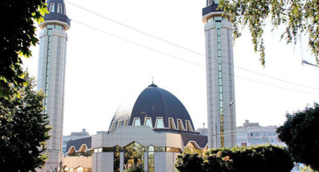 Соборная мечеть Нальчика. Фото http://www.president-kbr.ru/